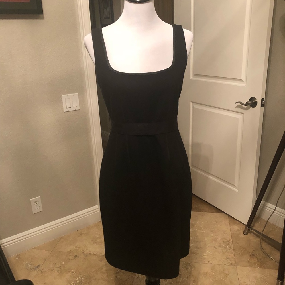 Elie Tahari sexy black dress with belt